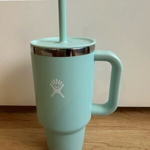 Hydro Flask Aqua Mug with Straw